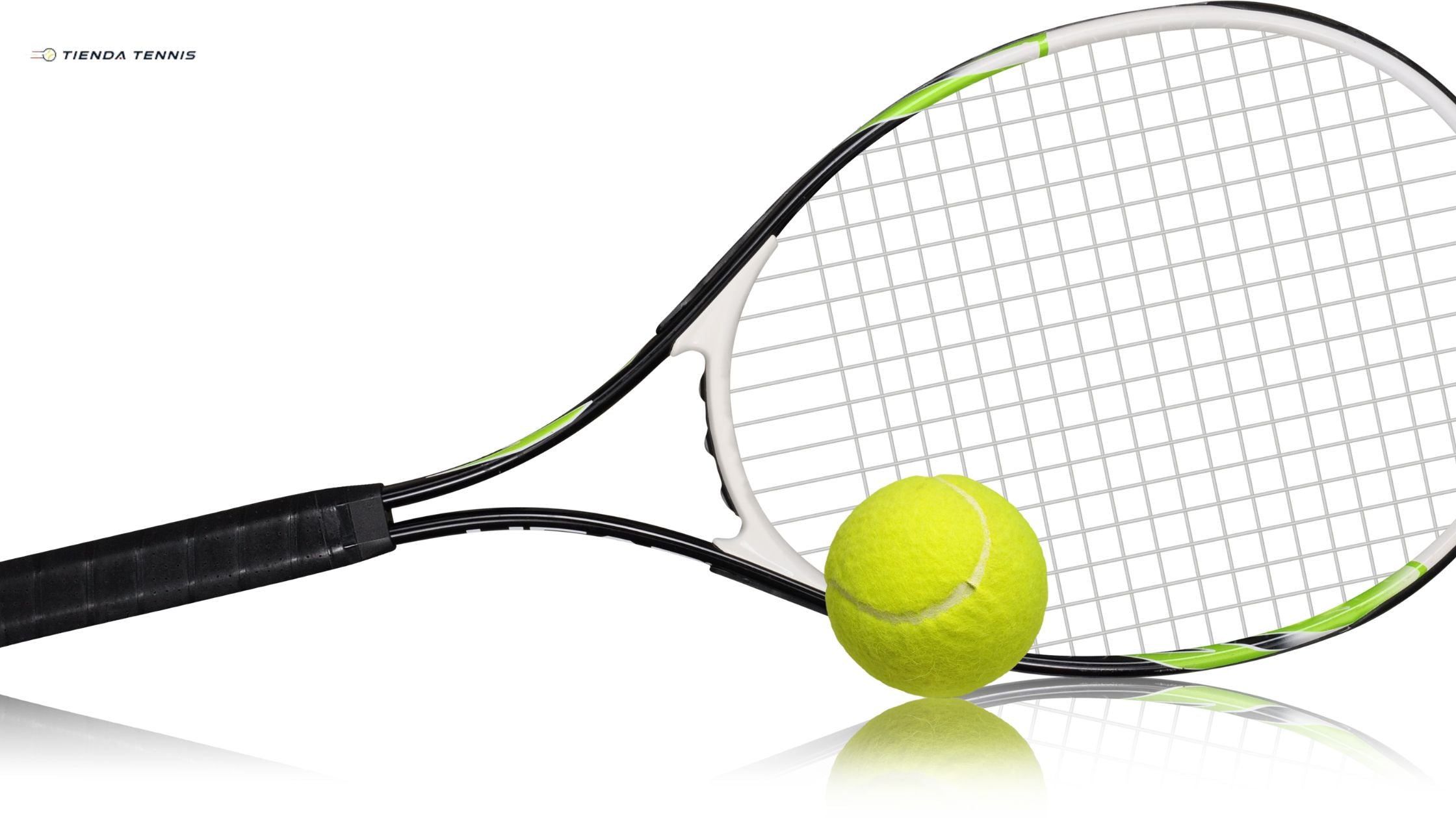 Raquetas de tenis de las marcas Babolat, Yonex y Wilson comparadas